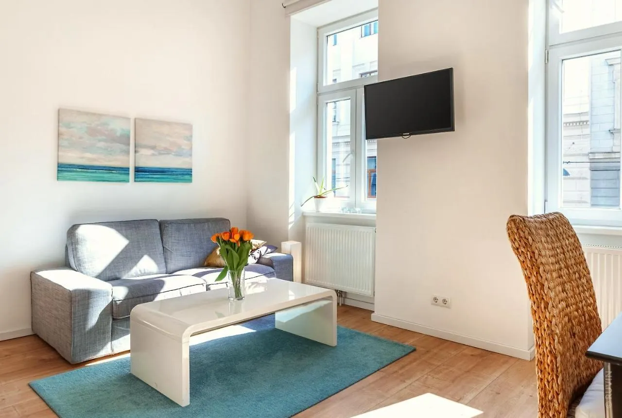 Luxurious And Bright, 5 Min To City Center Apartment Vienna