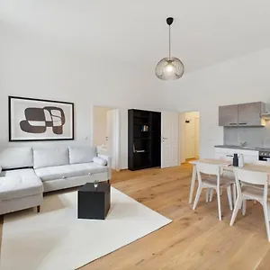 Apartment Center Designer Modern