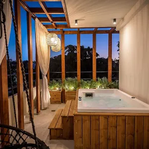 https://euphoria-junior-suite-with-jacuzzi-by-senaon-urban-living.rethymnohotels.net