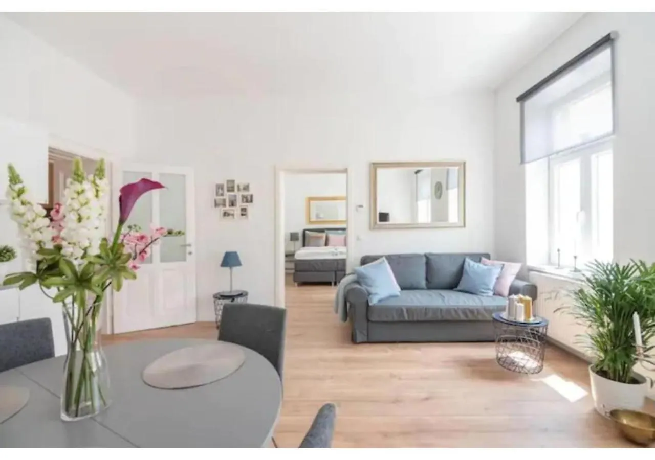 Luxurious And Bright, 5 Min To City Center Apartment Vienna