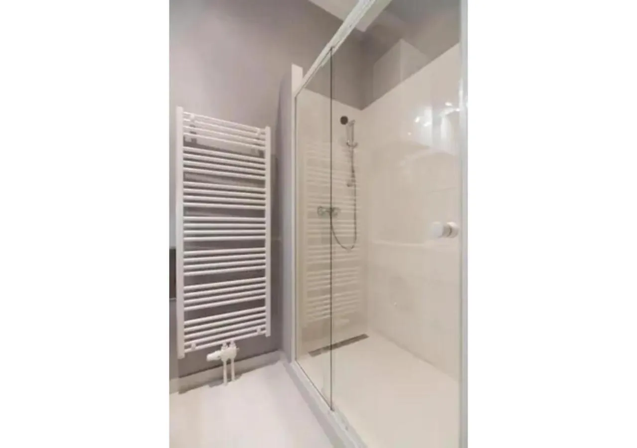 Luxurious And Bright, 5 Min To City Center Apartment Vienna