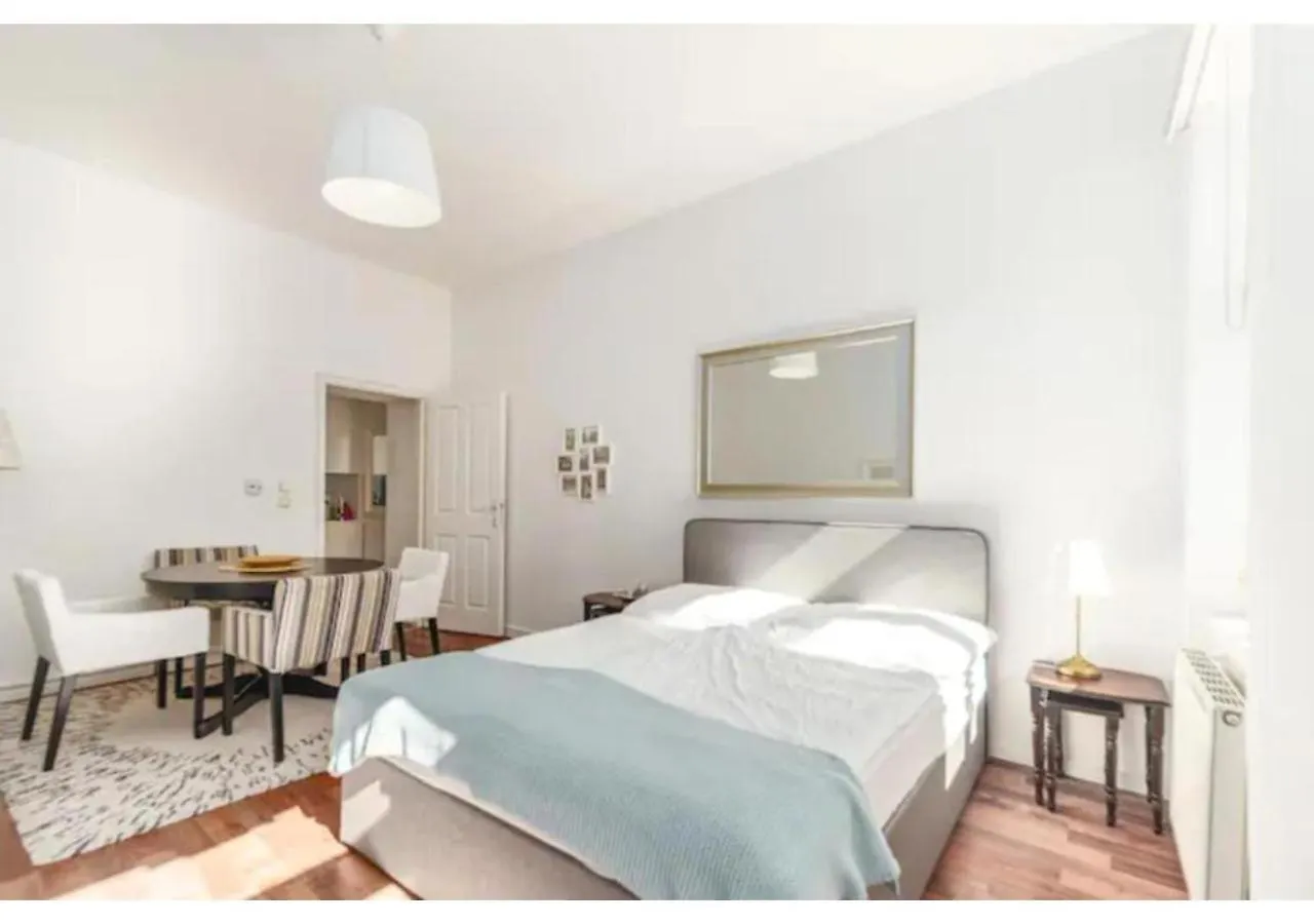 Luxurious And Bright, 5 Min To City Center Apartment Vienna