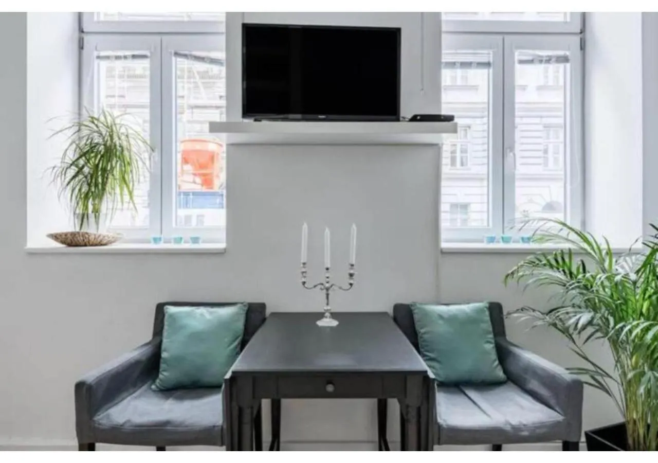 Luxurious And Bright, 5 Min To City Center Apartment Vienna