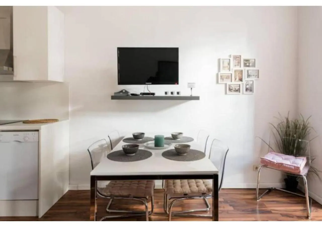 Luxurious And Bright, 5 Min To City Center Apartment Vienna 0*,  Austria