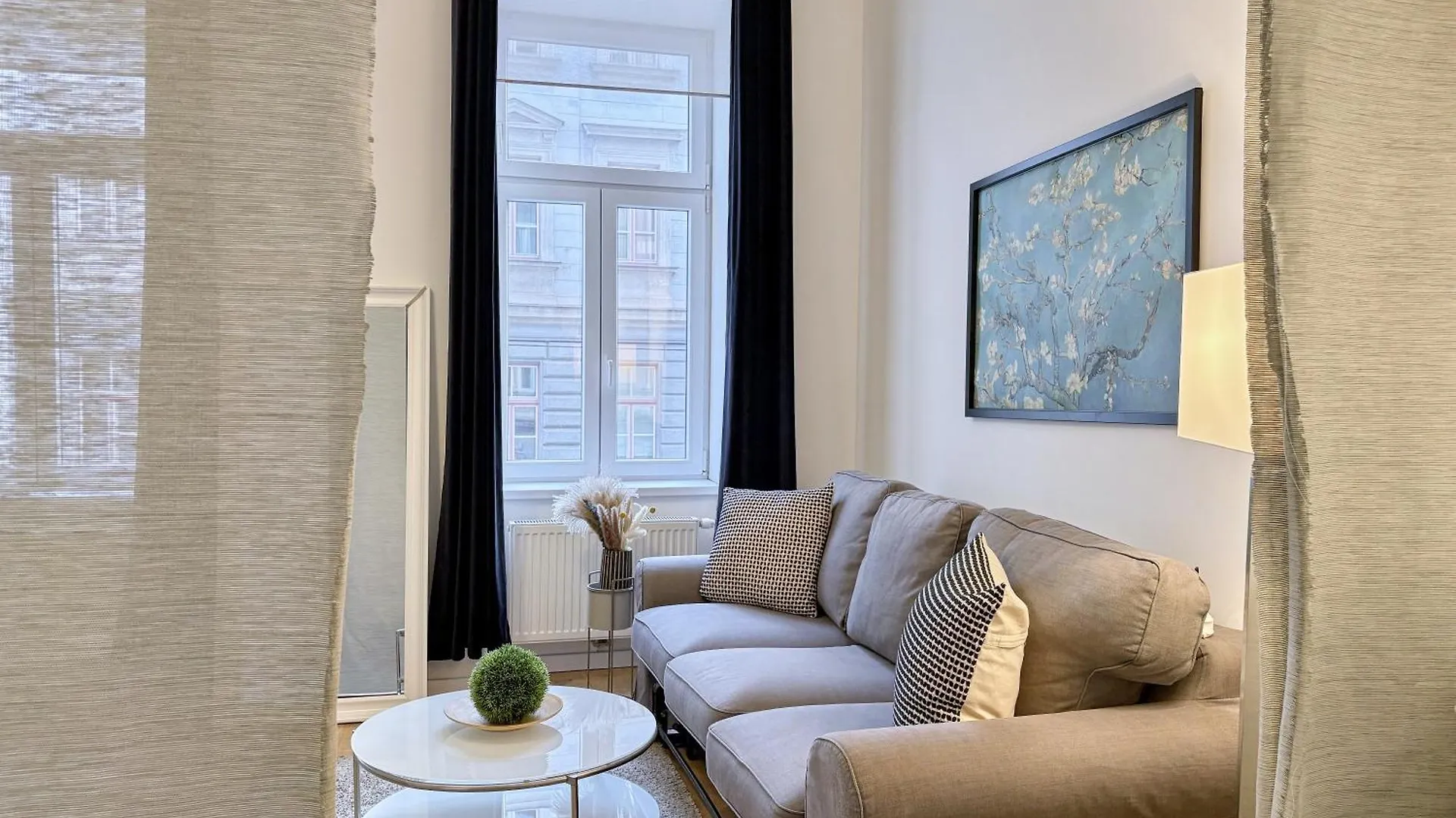 Luxurious And Bright, 5 Min To City Center Apartment Vienna Austria