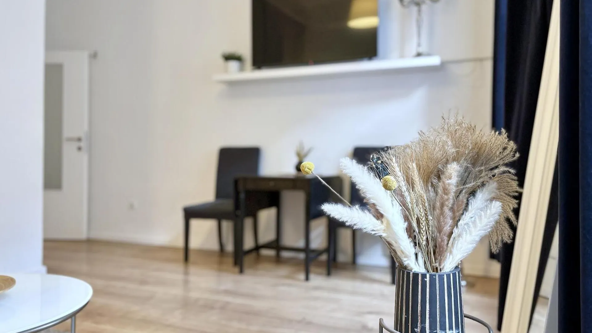 Luxurious And Bright, 5 Min To City Center Apartment Vienna